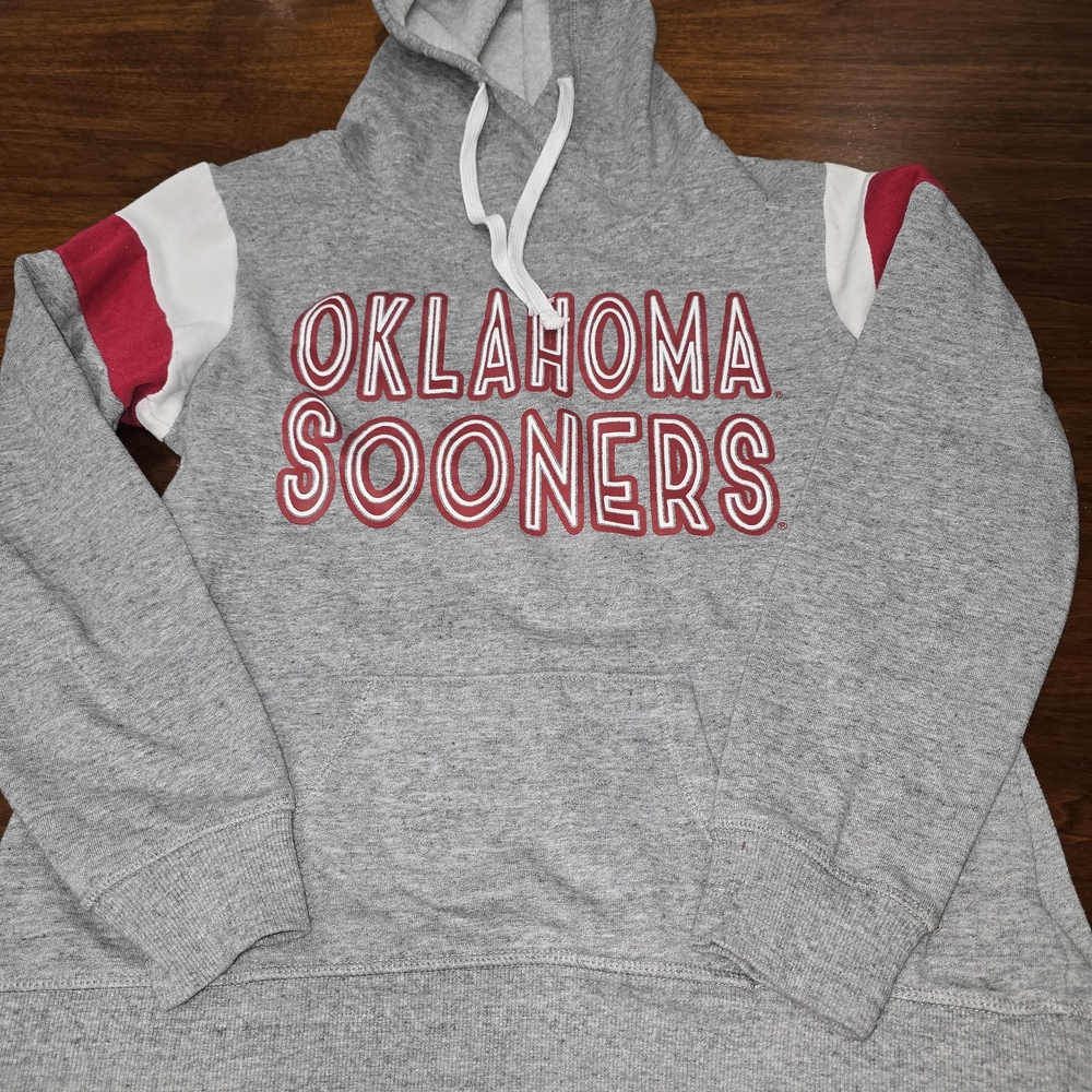 Oklahoma Sooners Gray Pullover Hoodie - Women's Small - Captivating Apparel